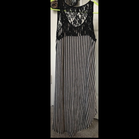 Forever 21 Striped Tunic - Picture 2 of 4